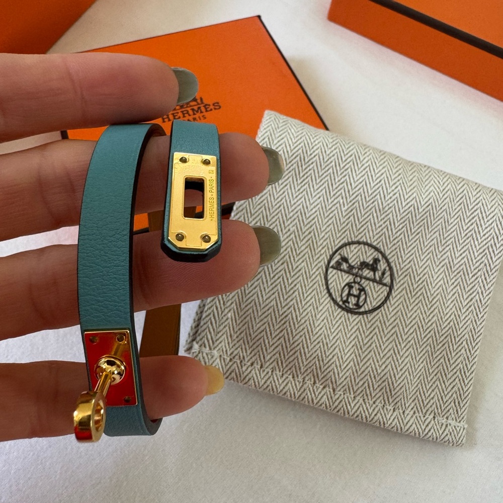 The Hermès Mini Kelly Double Tour bracelet